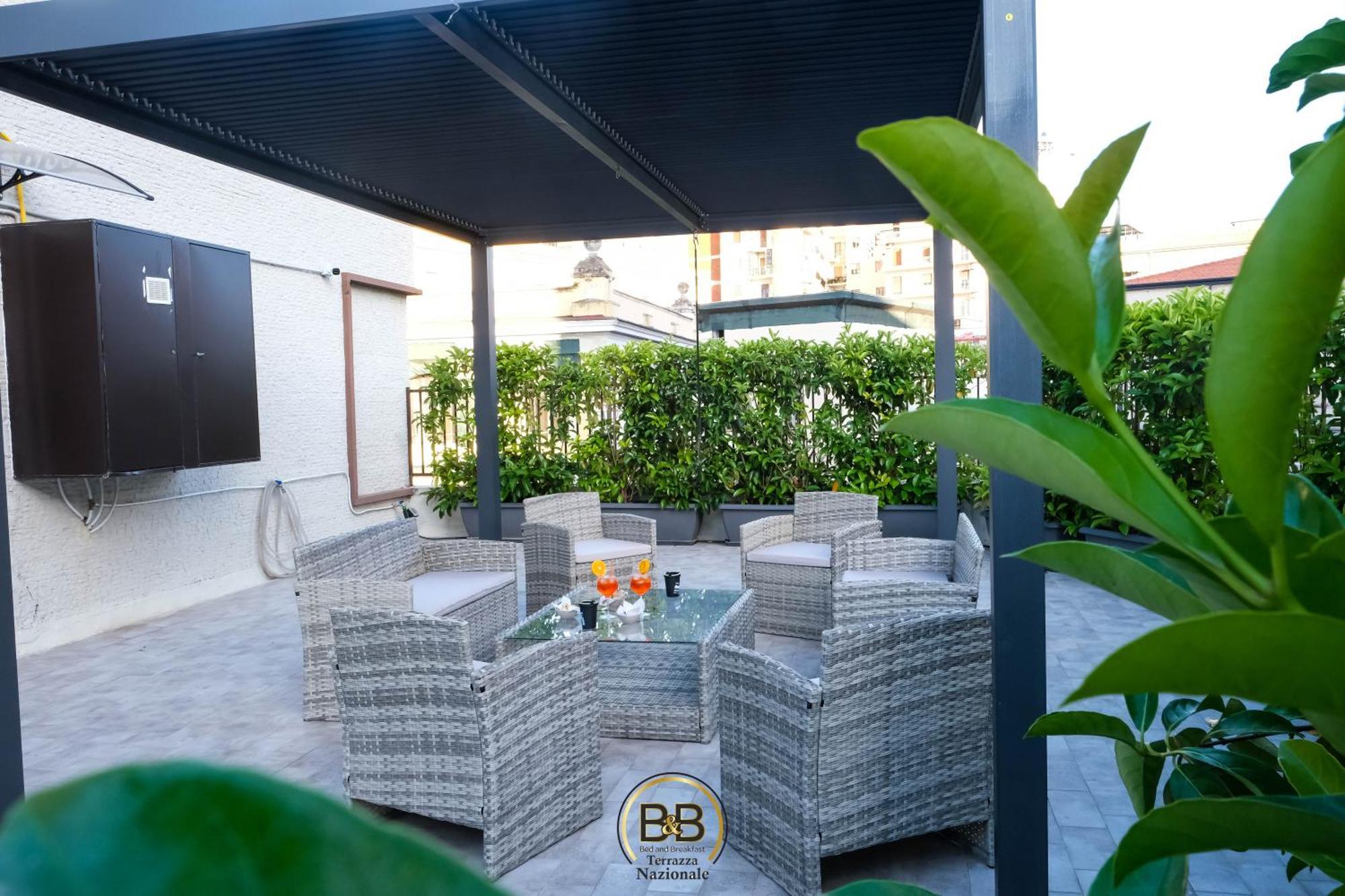 B&B Terrazza Nazionale Naples Exterior photo